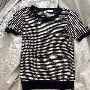 Zara Black & White Textured Short-Sleeve Knit Sweater
